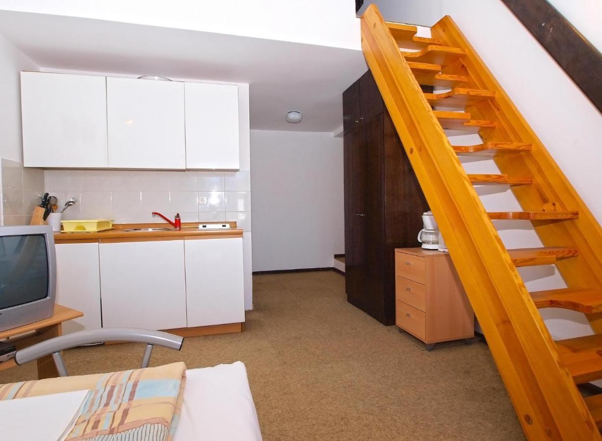 Apartments Puntizela 727 普拉 外观 照片