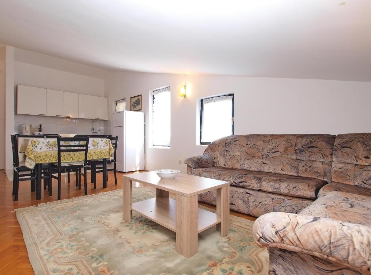 Apartments Puntizela 727 普拉 外观 照片