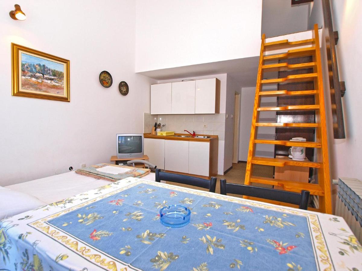 Apartments Puntizela 727 普拉 外观 照片
